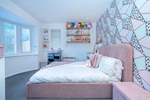 Bedroom- click for photo gallery